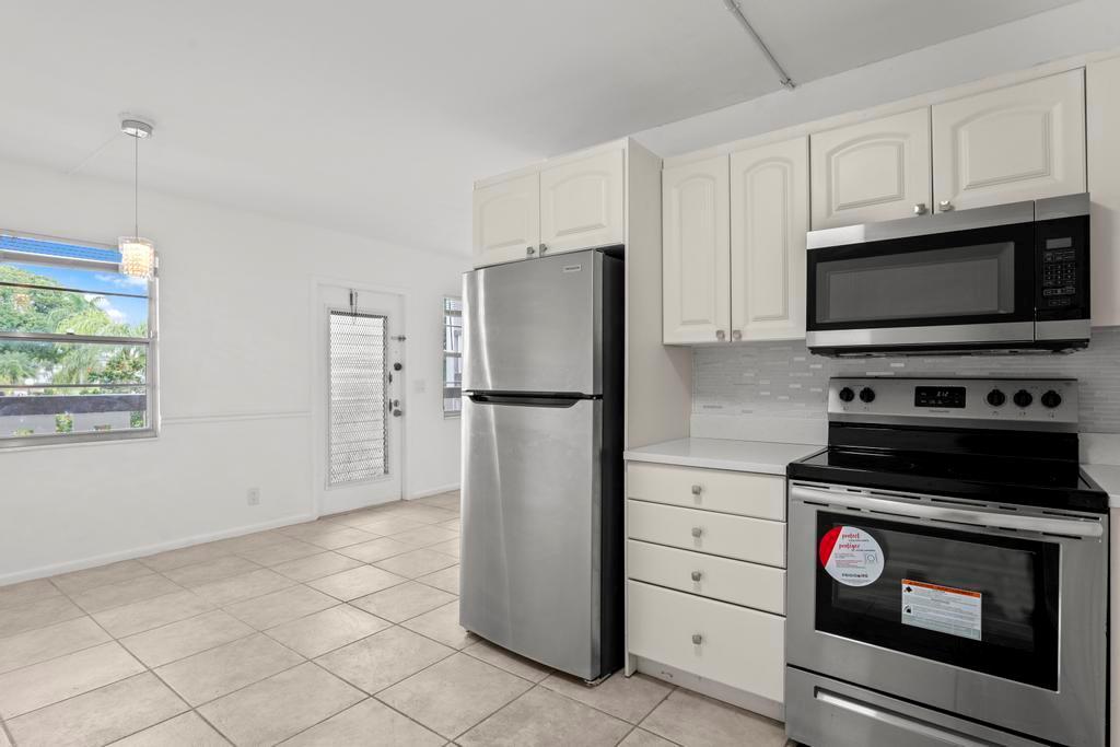 HYTHE AT CENTURY VILLAGE - Residential Lease