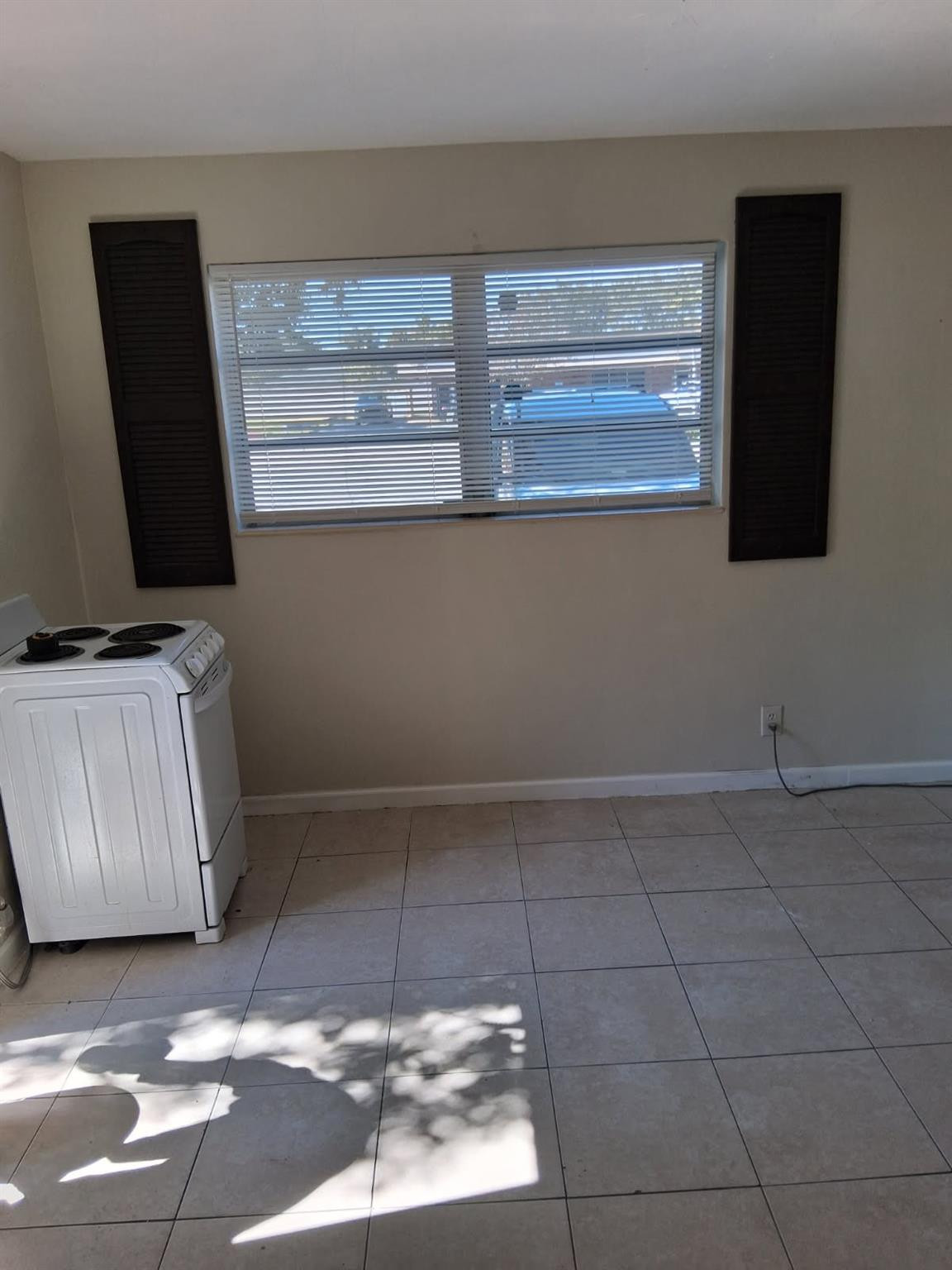 1300 NW 61st Avenue 102