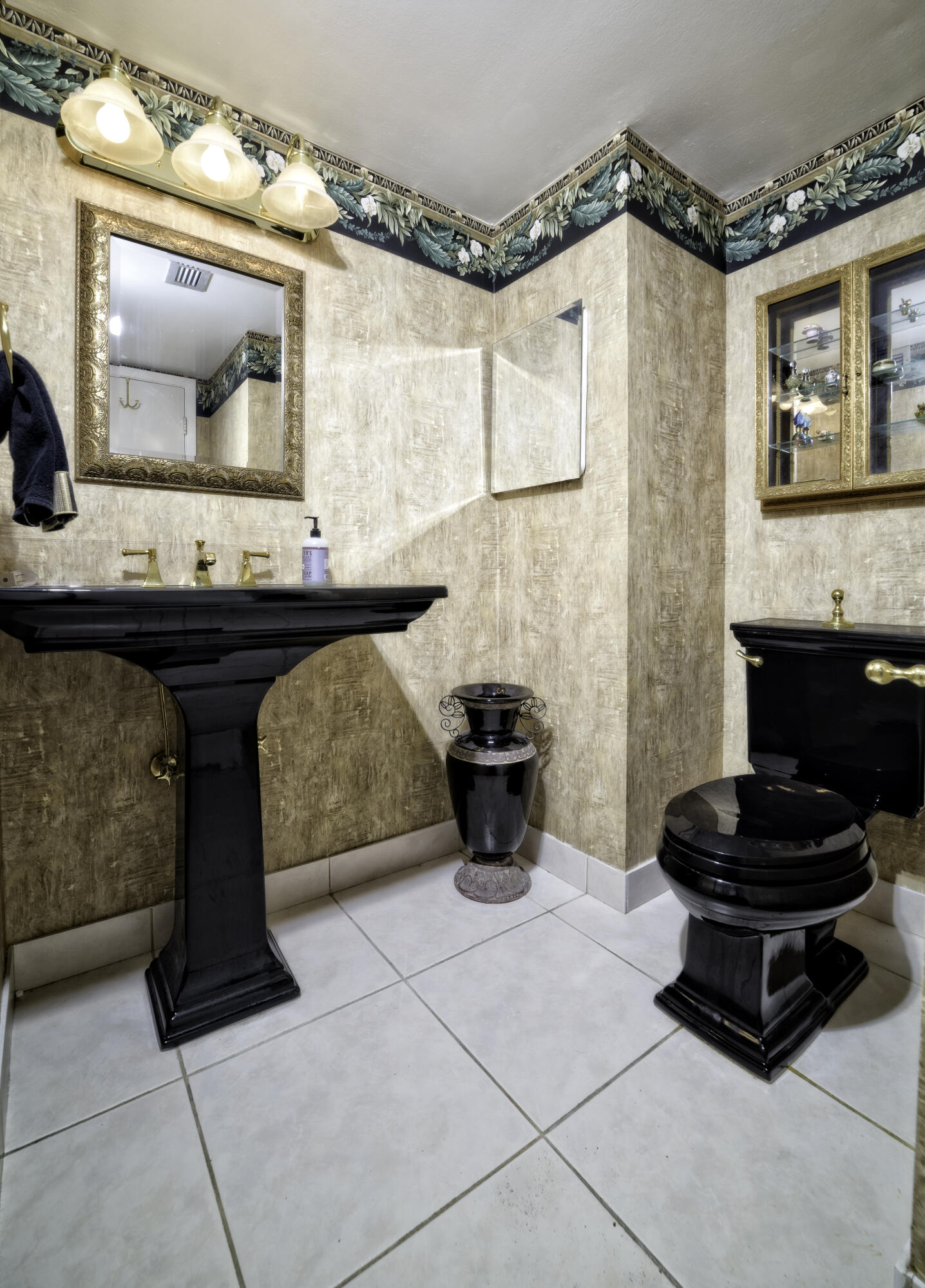 DEL PRADO MARINA - Residential Lease