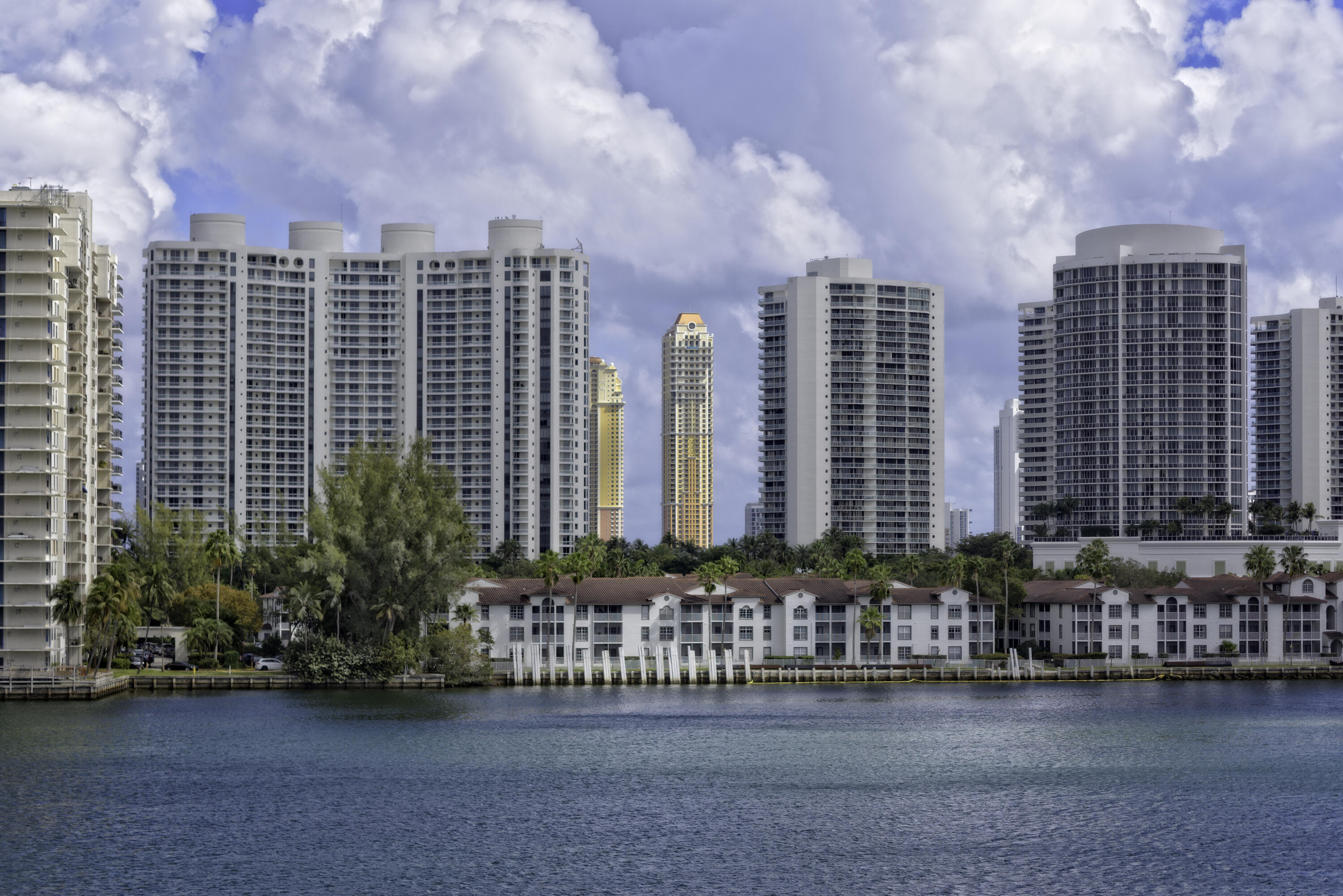 DEL PRADO MARINA - Residential Lease