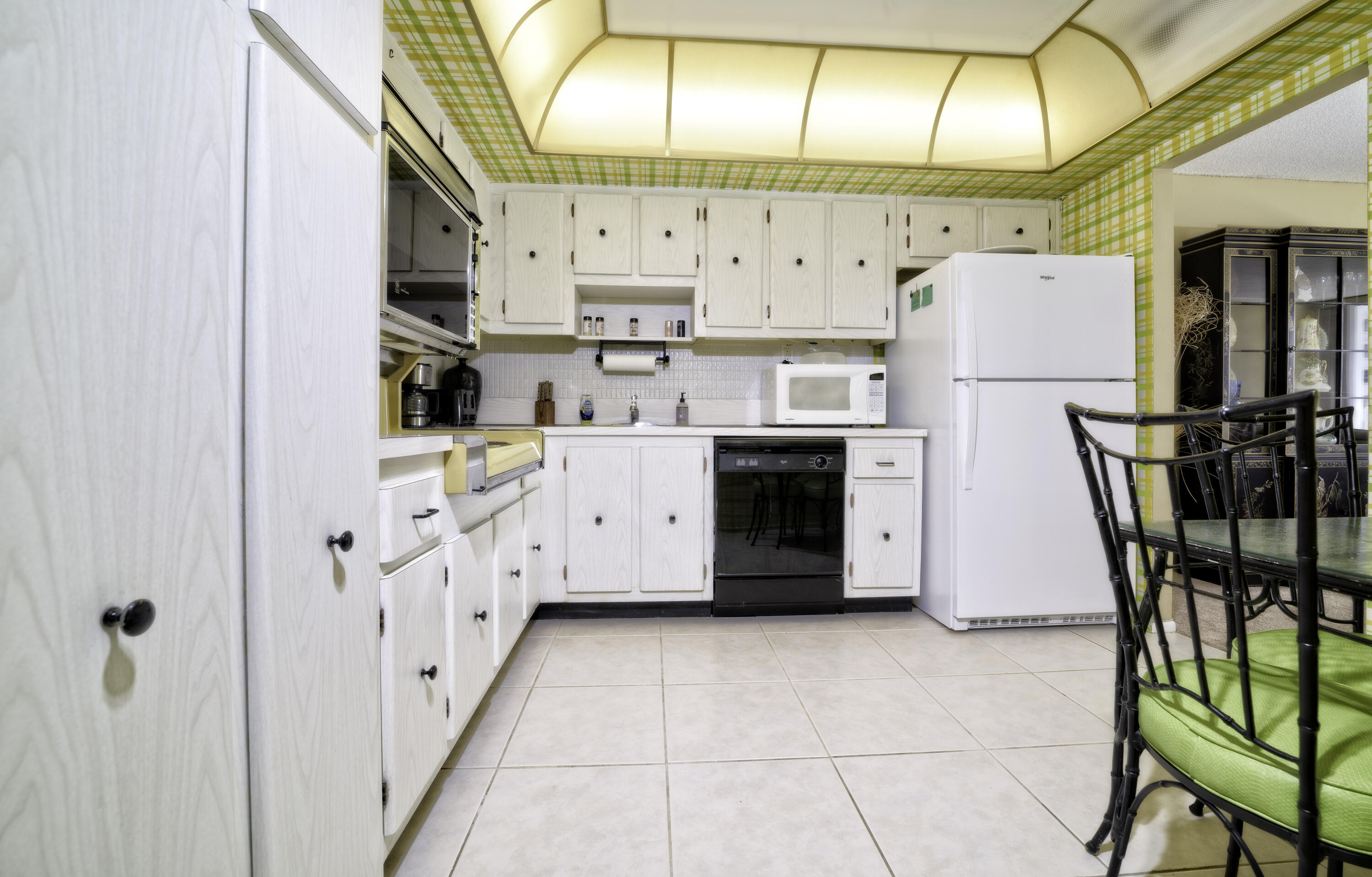 DEL PRADO MARINA - Residential Lease