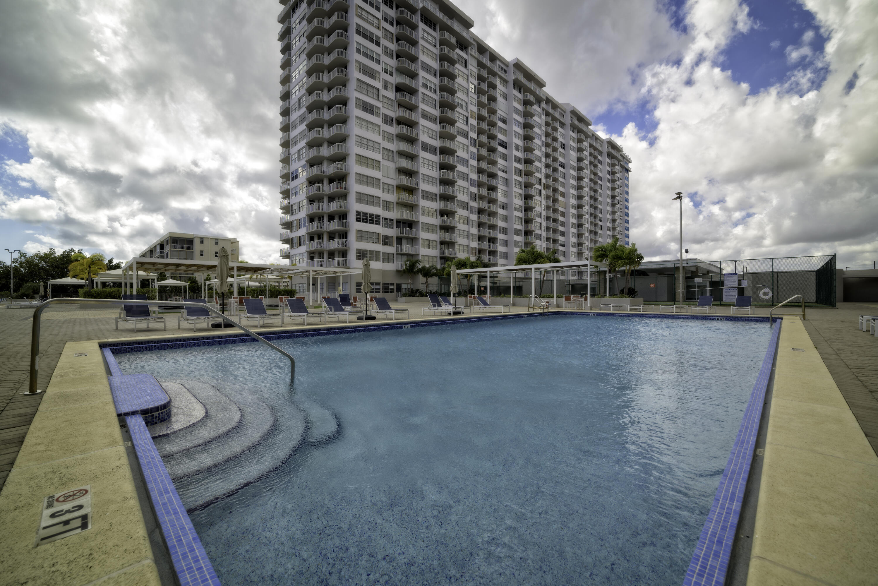 DEL PRADO MARINA - Residential Lease