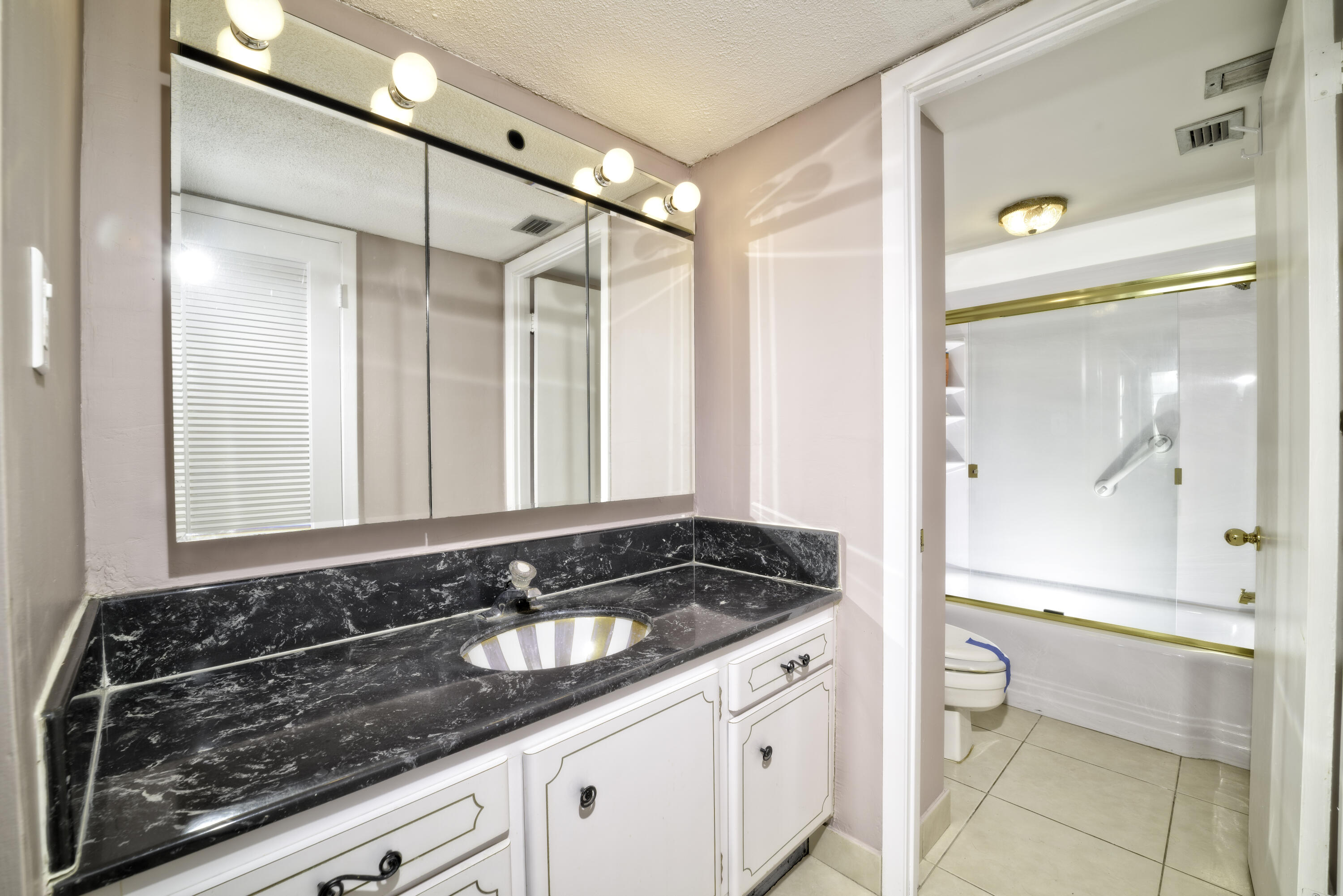 DEL PRADO MARINA - Residential Lease