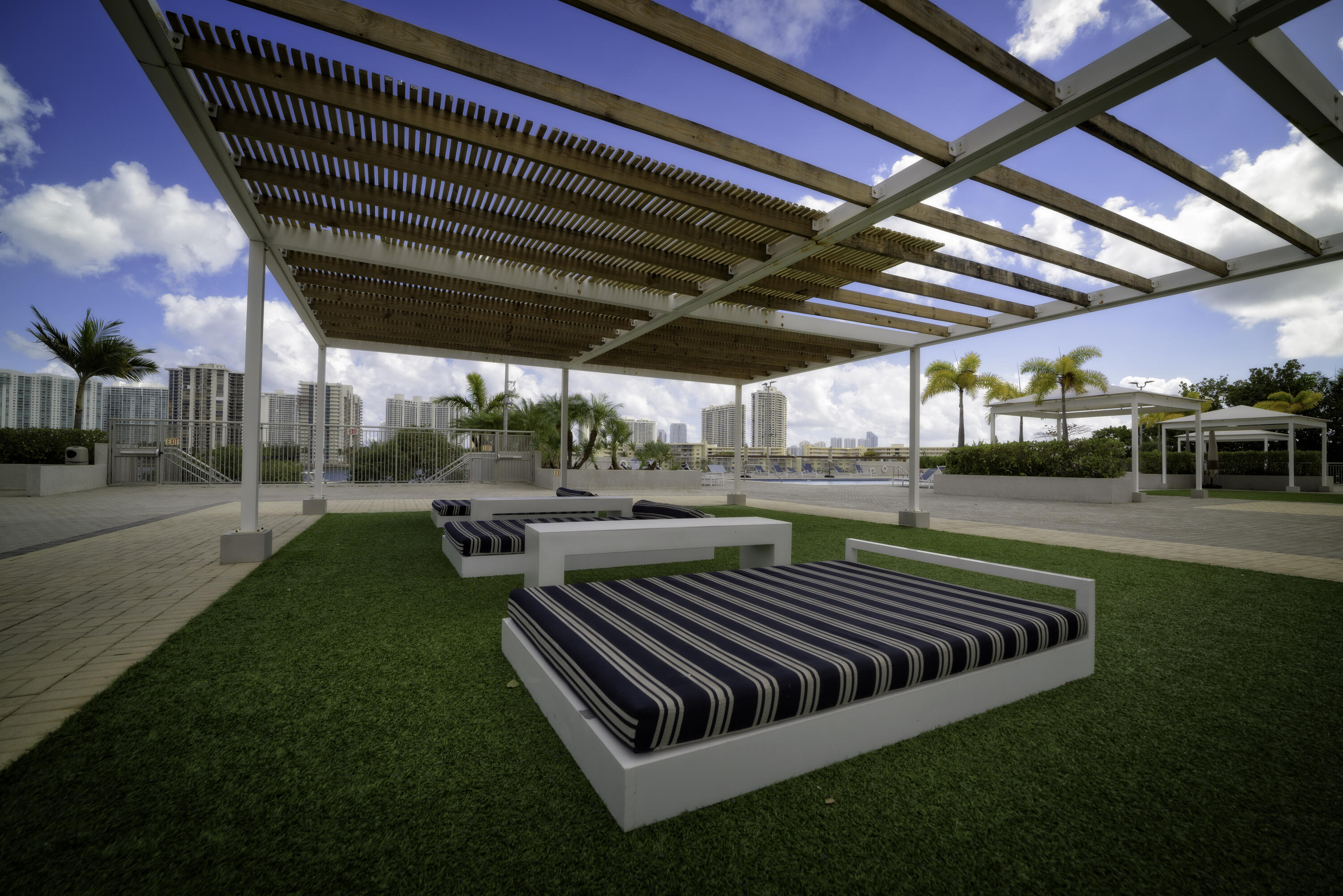 DEL PRADO MARINA - Residential Lease