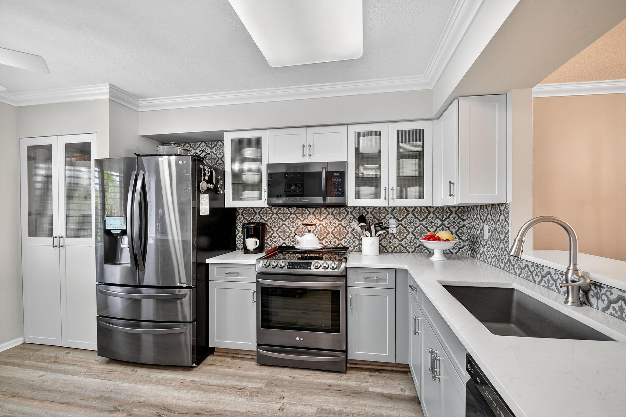 Coral Lakes - Residential