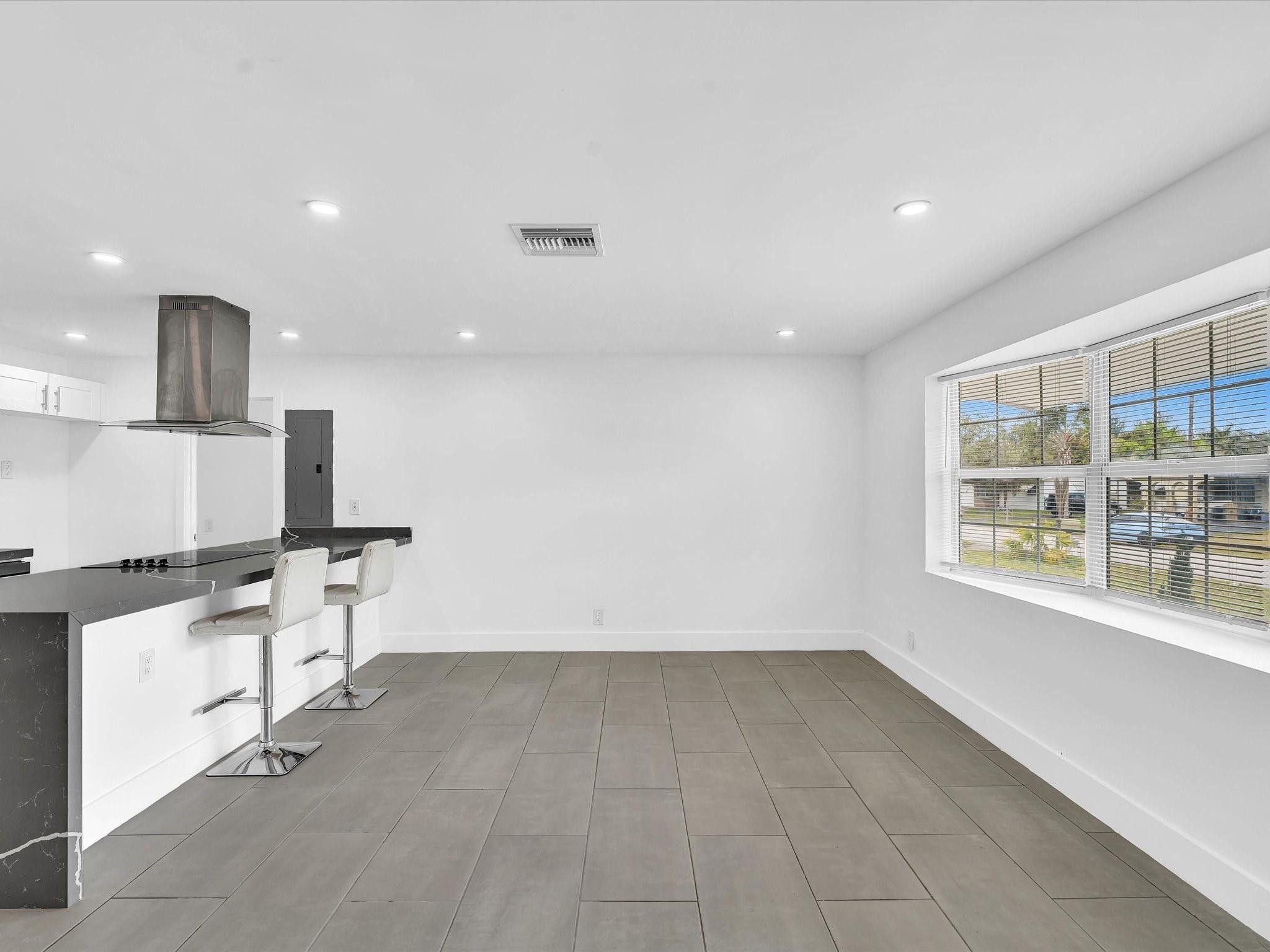 Stirling Lake 48-45 B - Residential