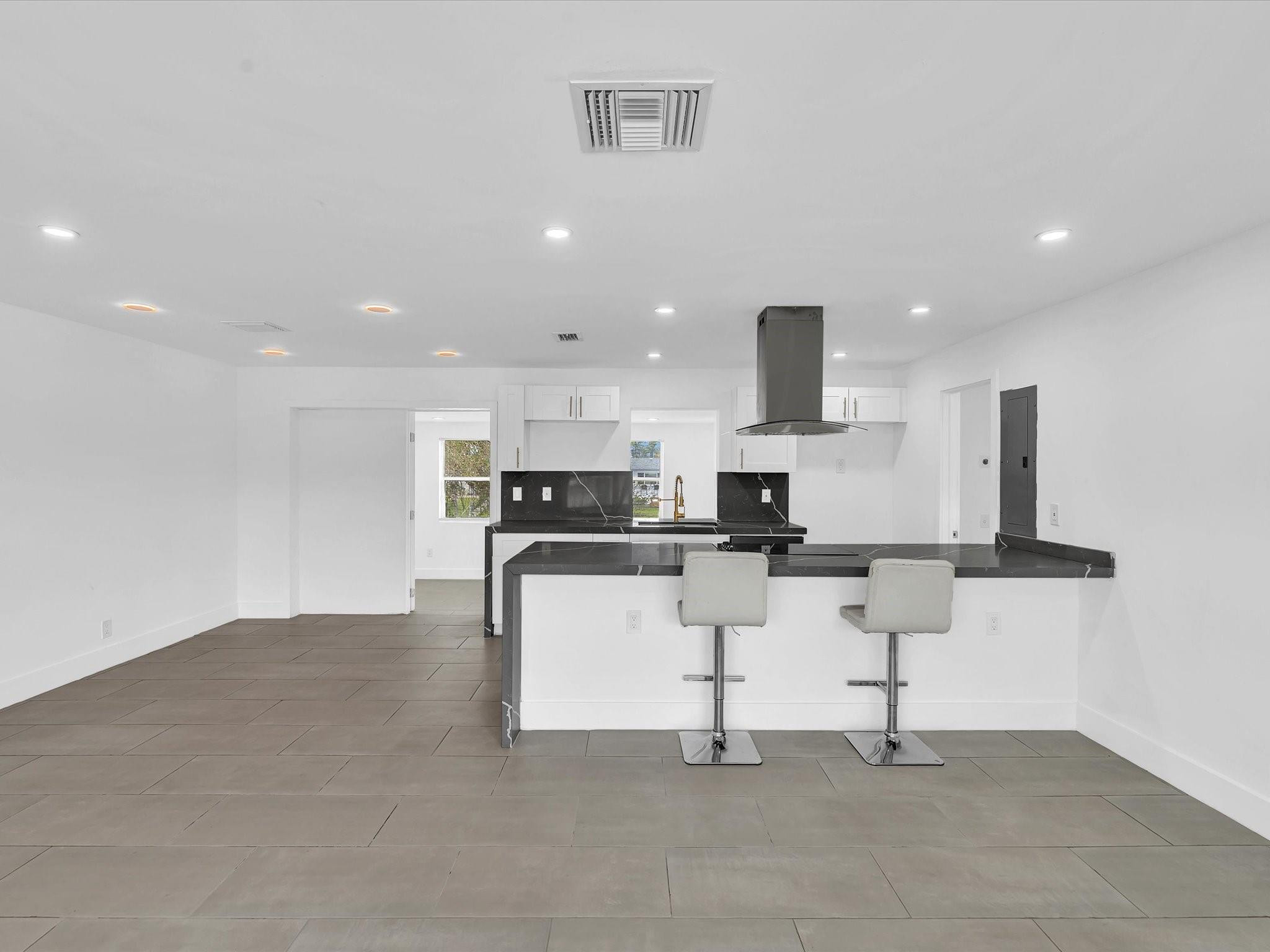 Stirling Lake 48-45 B - Residential