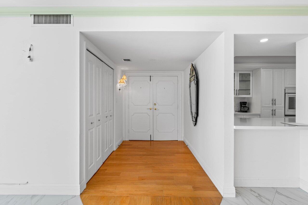 2000 S Ocean Boulevard 301