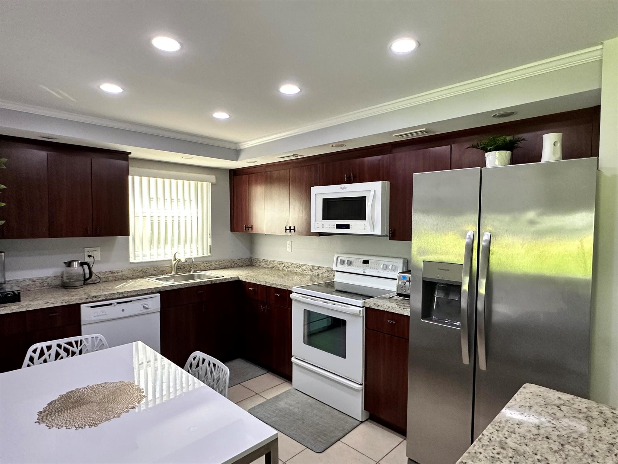 KINGS POINT PIEDMONT COND - Residential