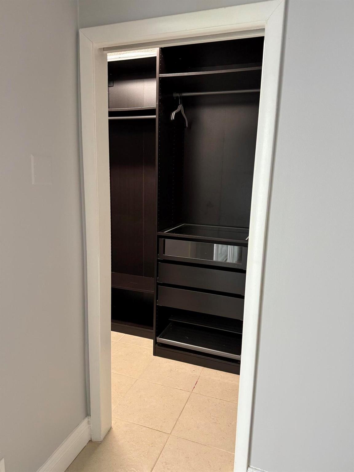 KINGS POINT PIEDMONT COND - Residential