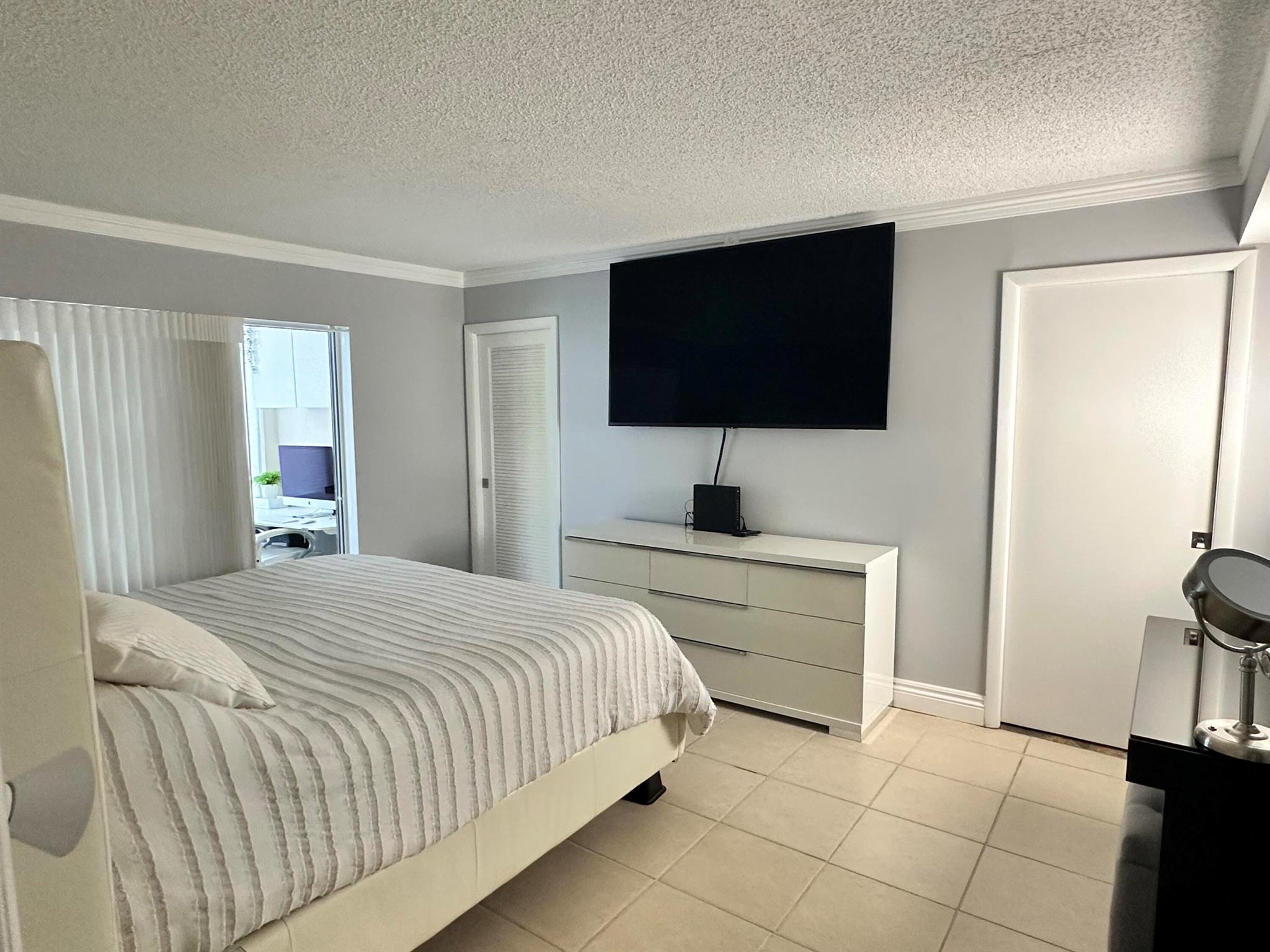 KINGS POINT PIEDMONT COND - Residential