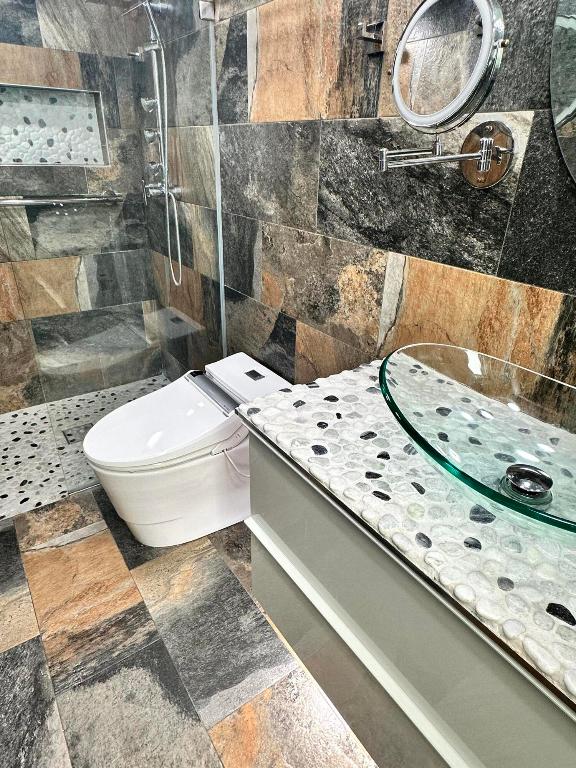 KINGS POINT PIEDMONT CONDOS - Residential