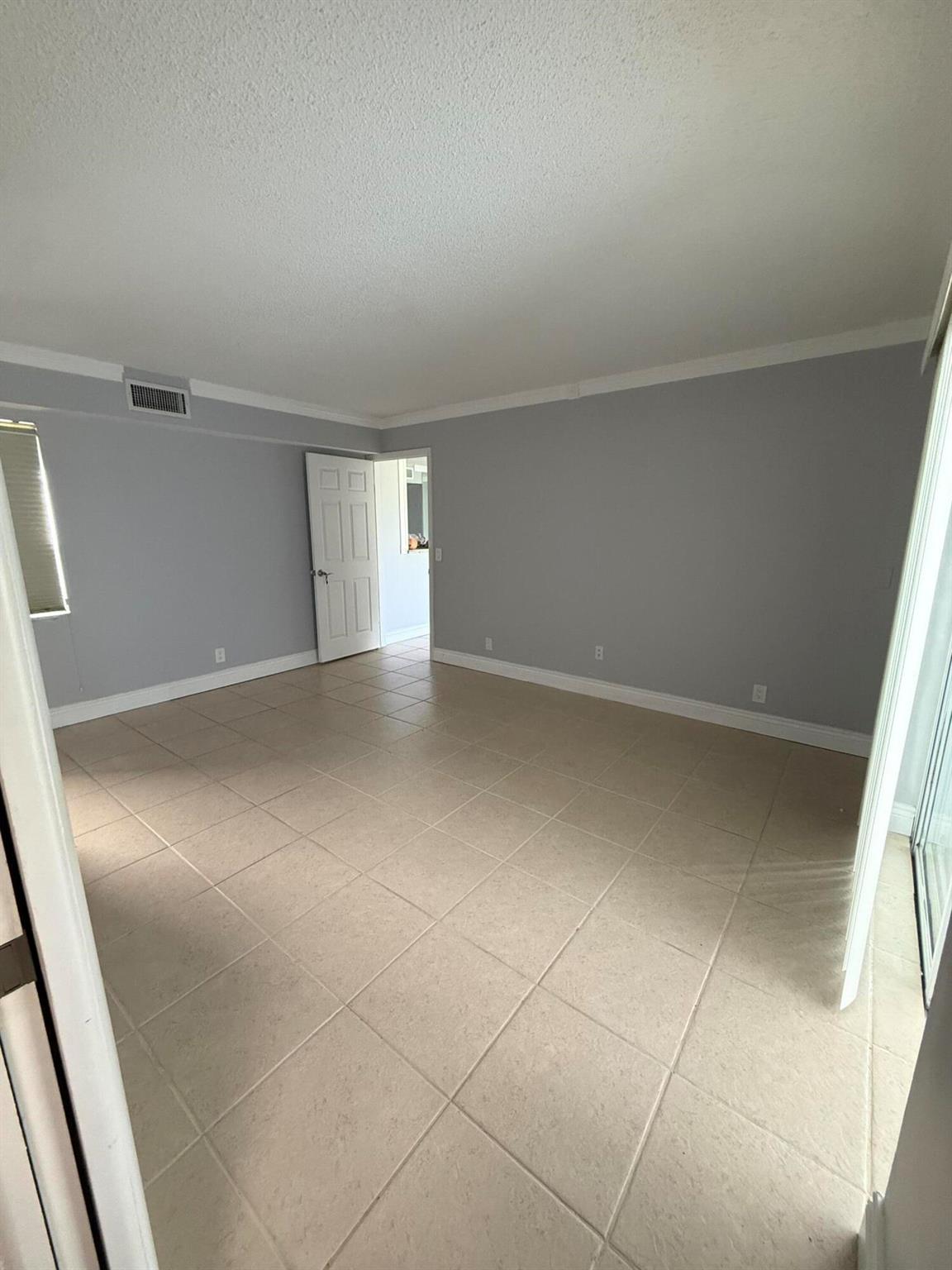 KINGS POINT PIEDMONT COND - Residential