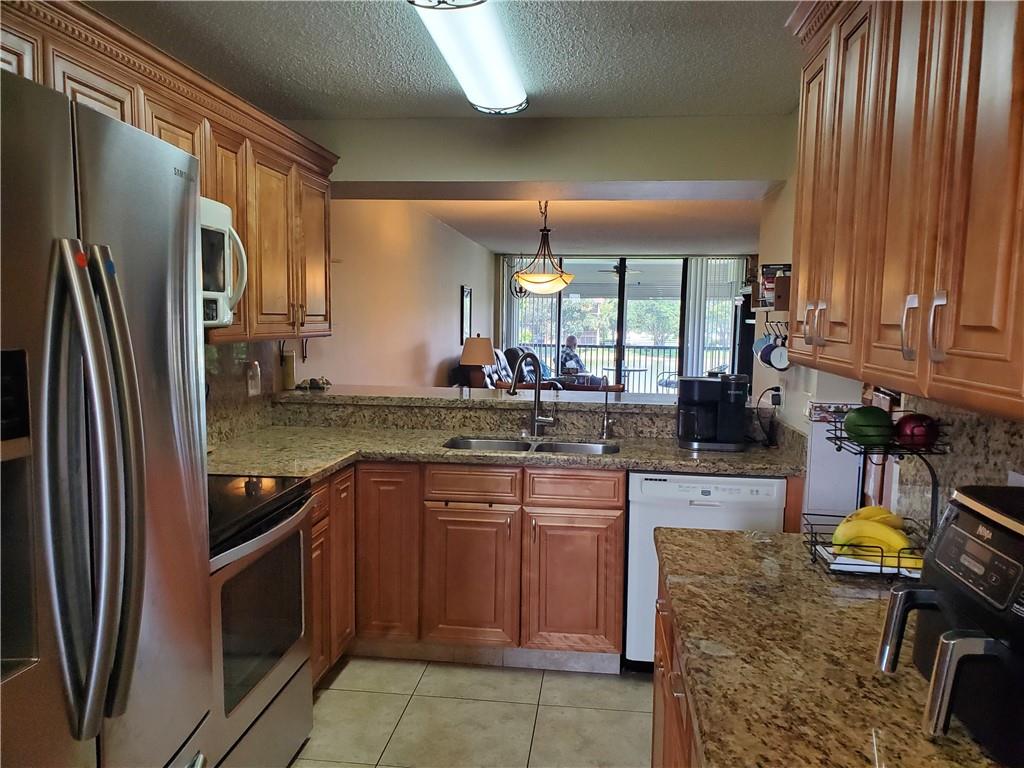 CORAL GATE - Residential