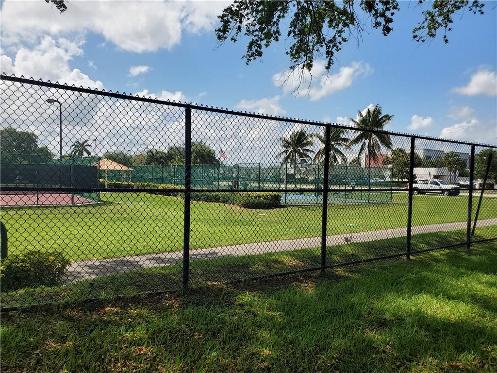 CORAL GATE - Residential