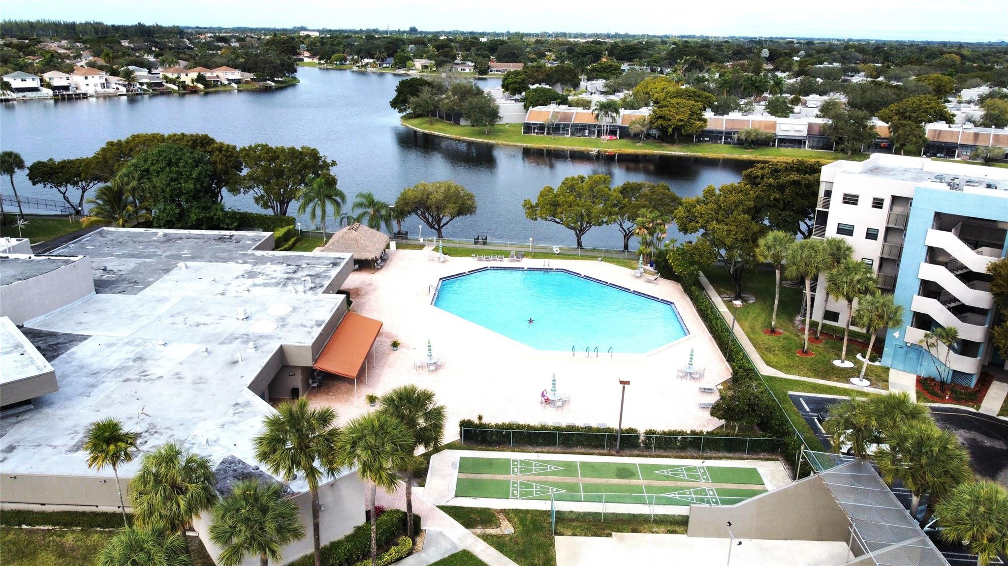 COLONY POINT 4 CONDO - Residential