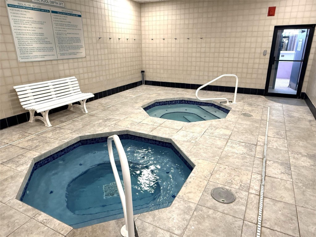 COLONY POINT 4 CONDO - Residential