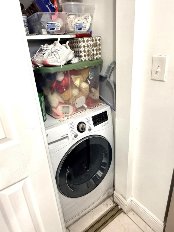 COLONY POINT 4 CONDO - Residential