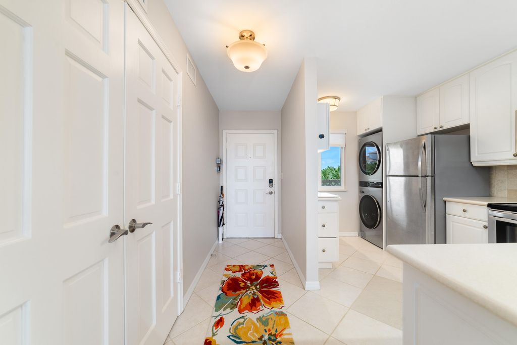 Photo of 353 S Us Highway 1 #F304, Jupiter, FL 33477 (MLS # R11124921)