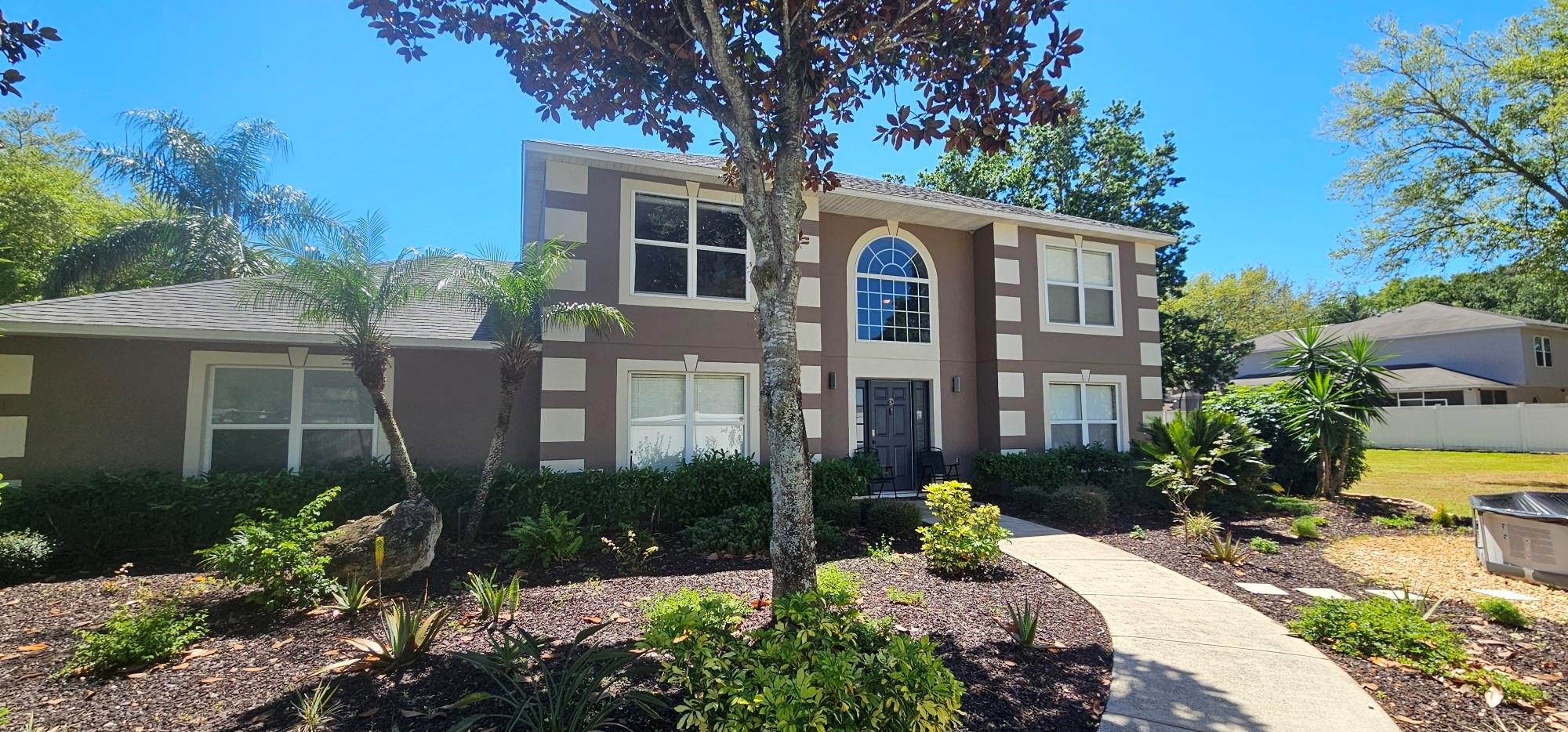 Beautiful 2 story, must see, HUGE, lot almost half an acre. The property sits back privately on a culdesac.
Very well maintained. Lots of upgrades, must see, easy showing. ALOT of parking. Landscaping beautiful, fruit trees on property.