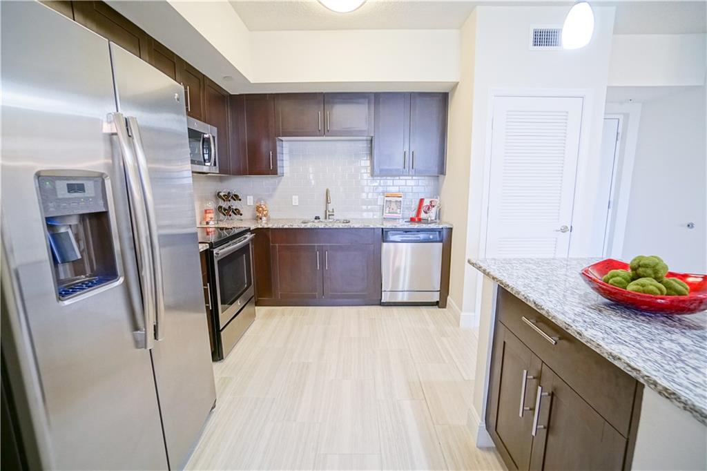 Metropolitan Wilton Manor - Residential Lease