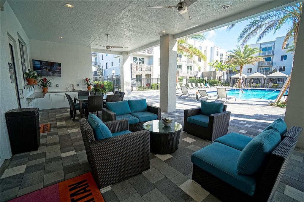 Metropolitan Wilton Manor - Residential Lease