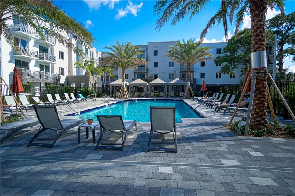 Metropolitan Wilton Manor - Residential Lease