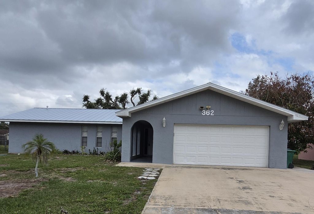 Photo of 362 SW Thornhill Drive, Port Saint Lucie, FL 34984 (MLS # B26024719)