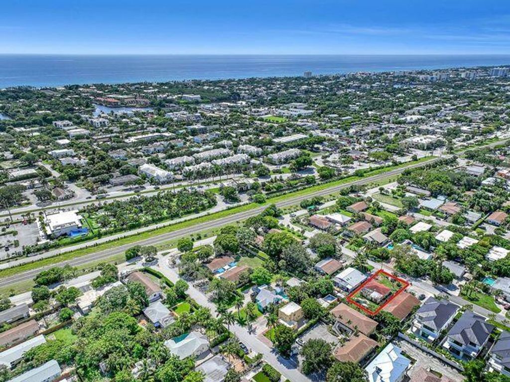 Photo of 245 NE 11th Street NE, Delray Beach, FL 33444 (MLS # R11119154)