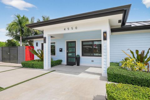 4550 NE 3rd Ave Oakland Park FL 33334