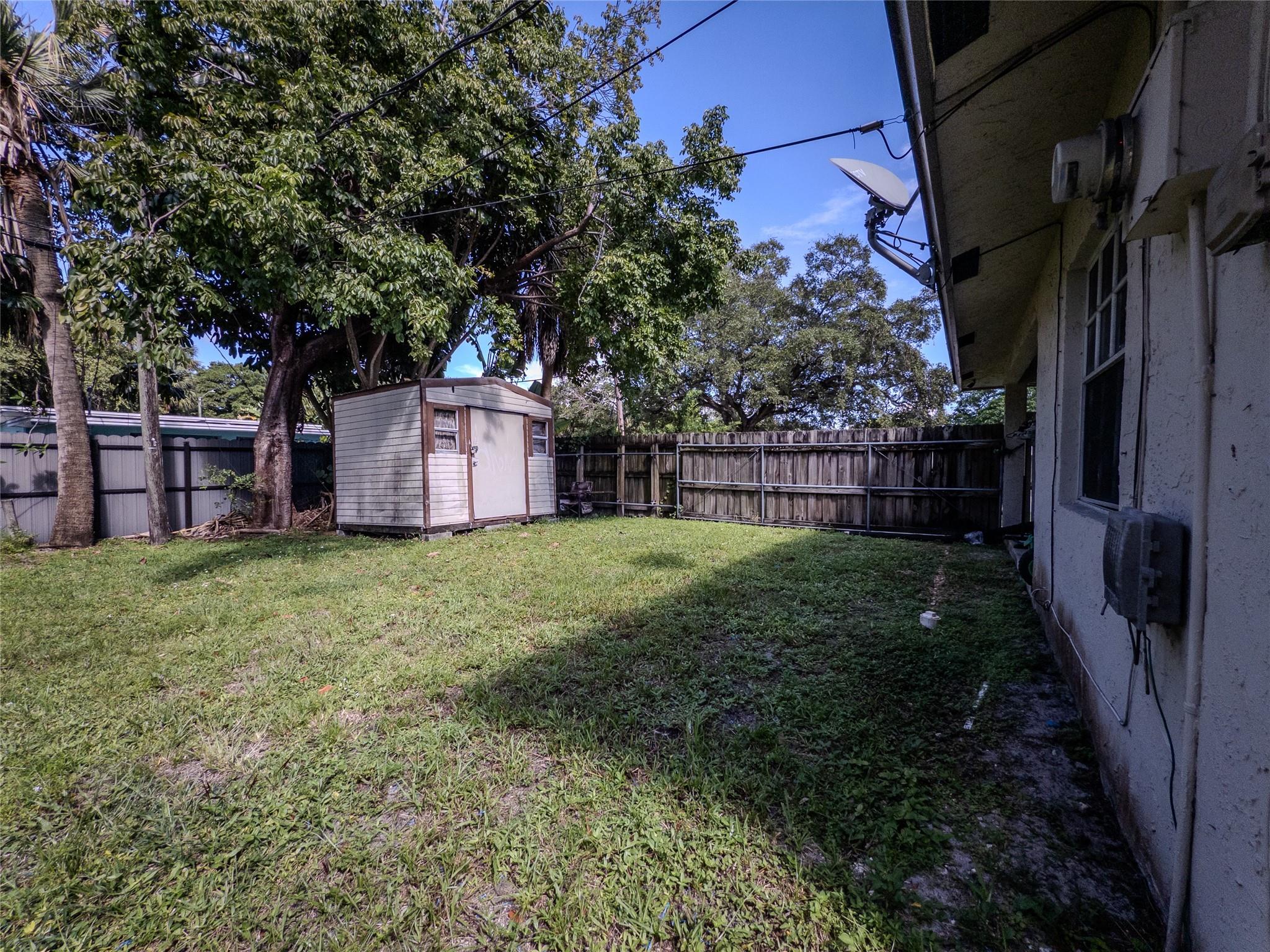 Hibiscus Gardens 10-1 B - Residential