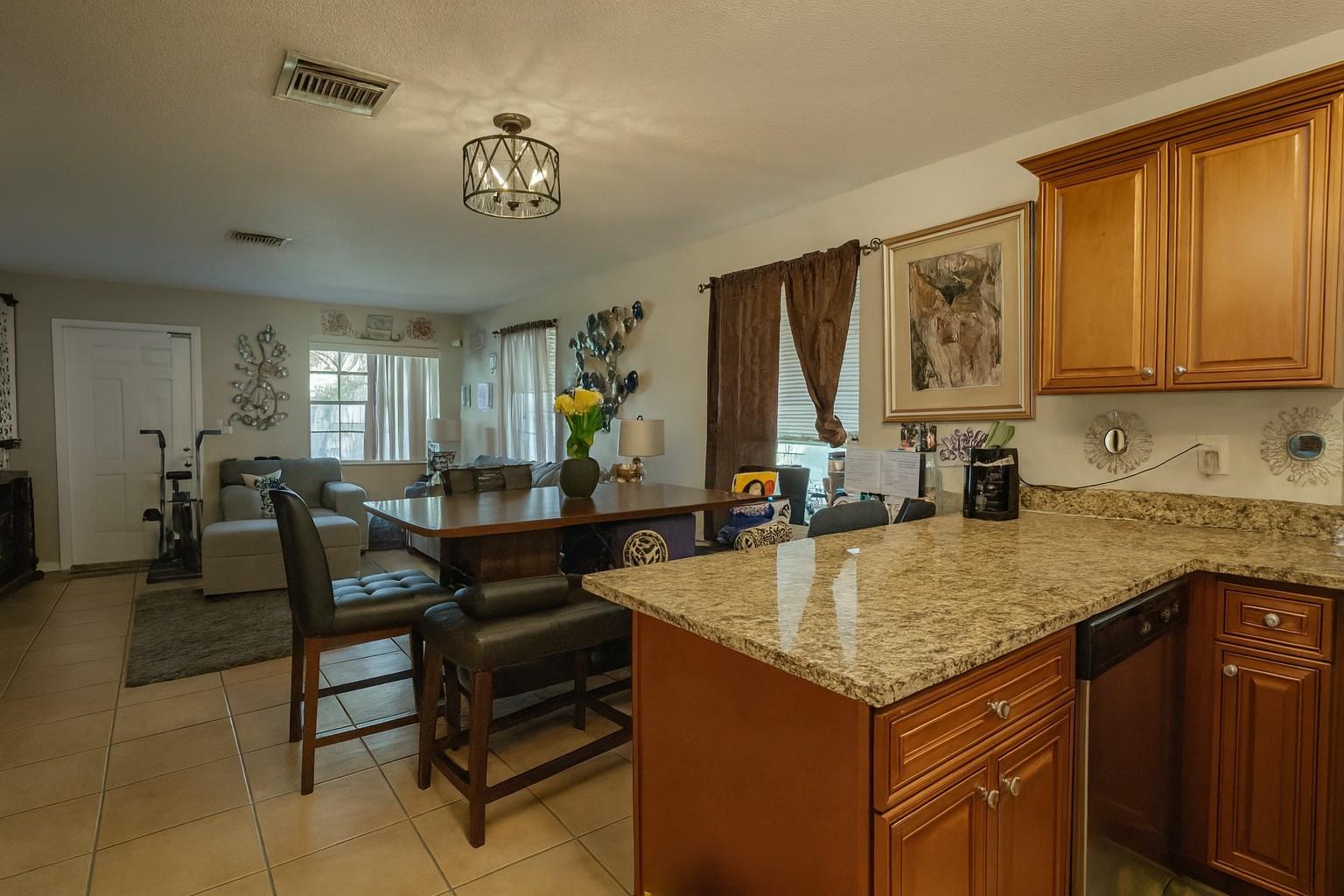 Hibiscus Gardens 10-1 B - Residential