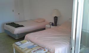 CROWN COLONY CLUB - Residential