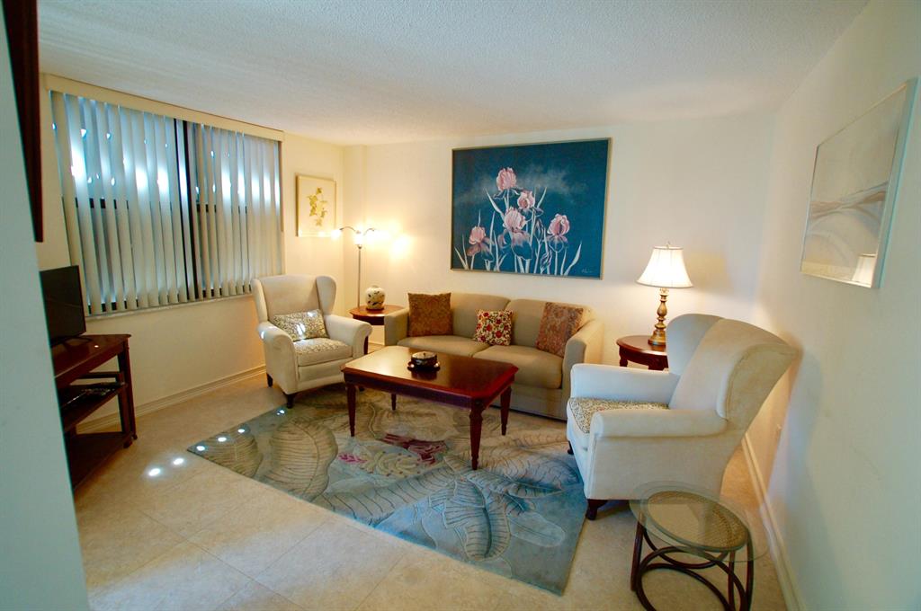 Palm Beach Harbour Club - Residential Lease