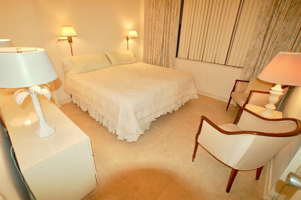 Palm Beach Harbour Club - Residential Lease