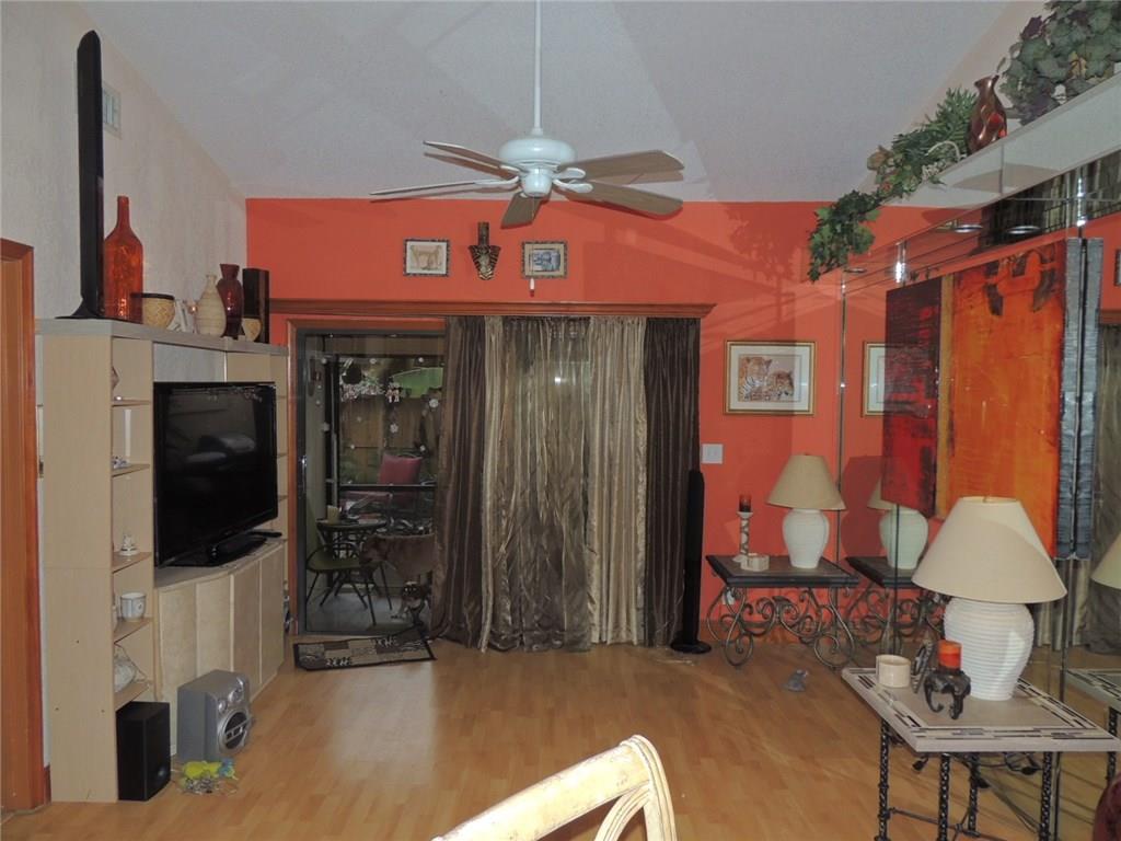 Pines of Oakland Forest W - Residential