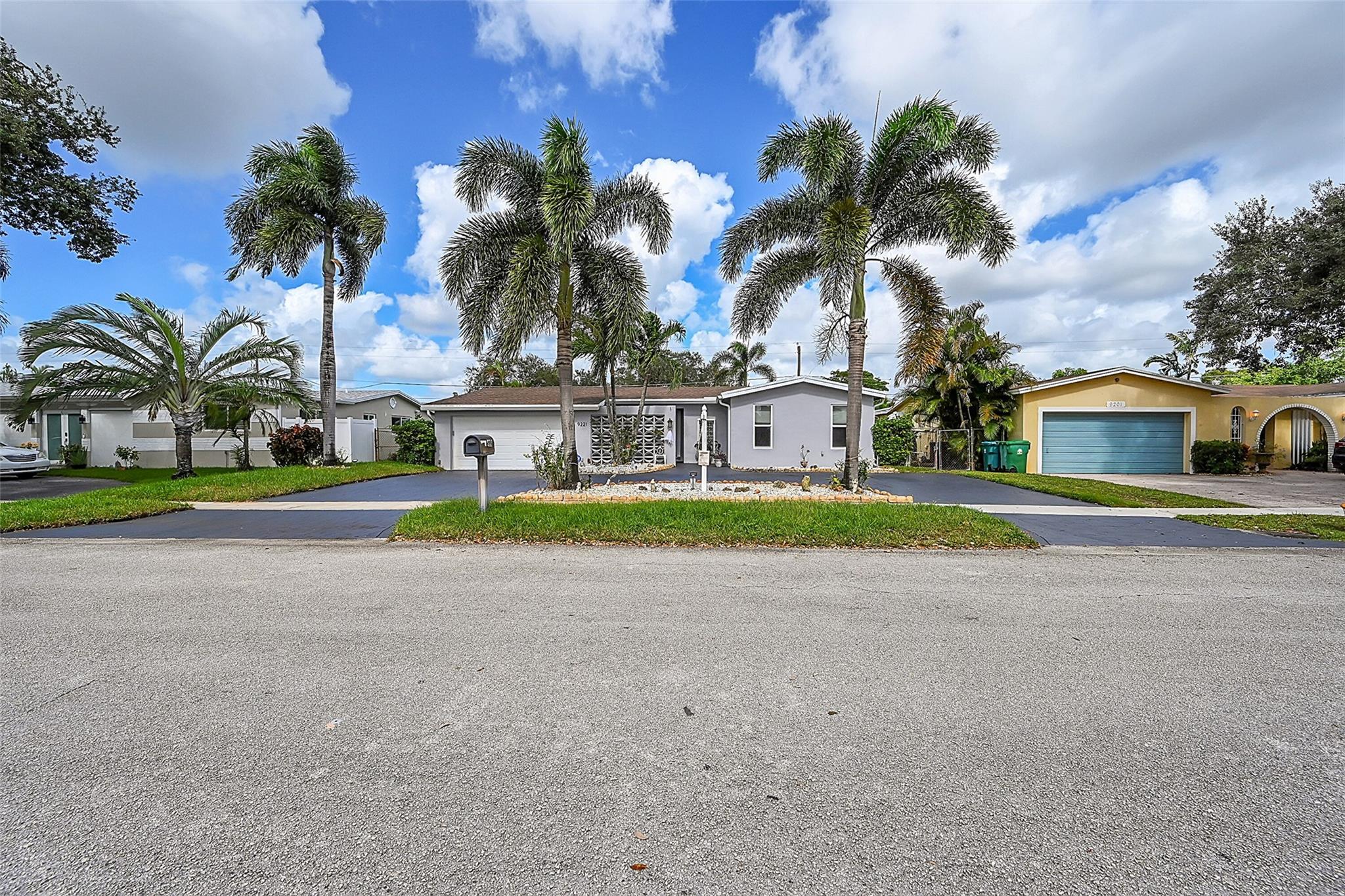 9221 SW 55th Ct