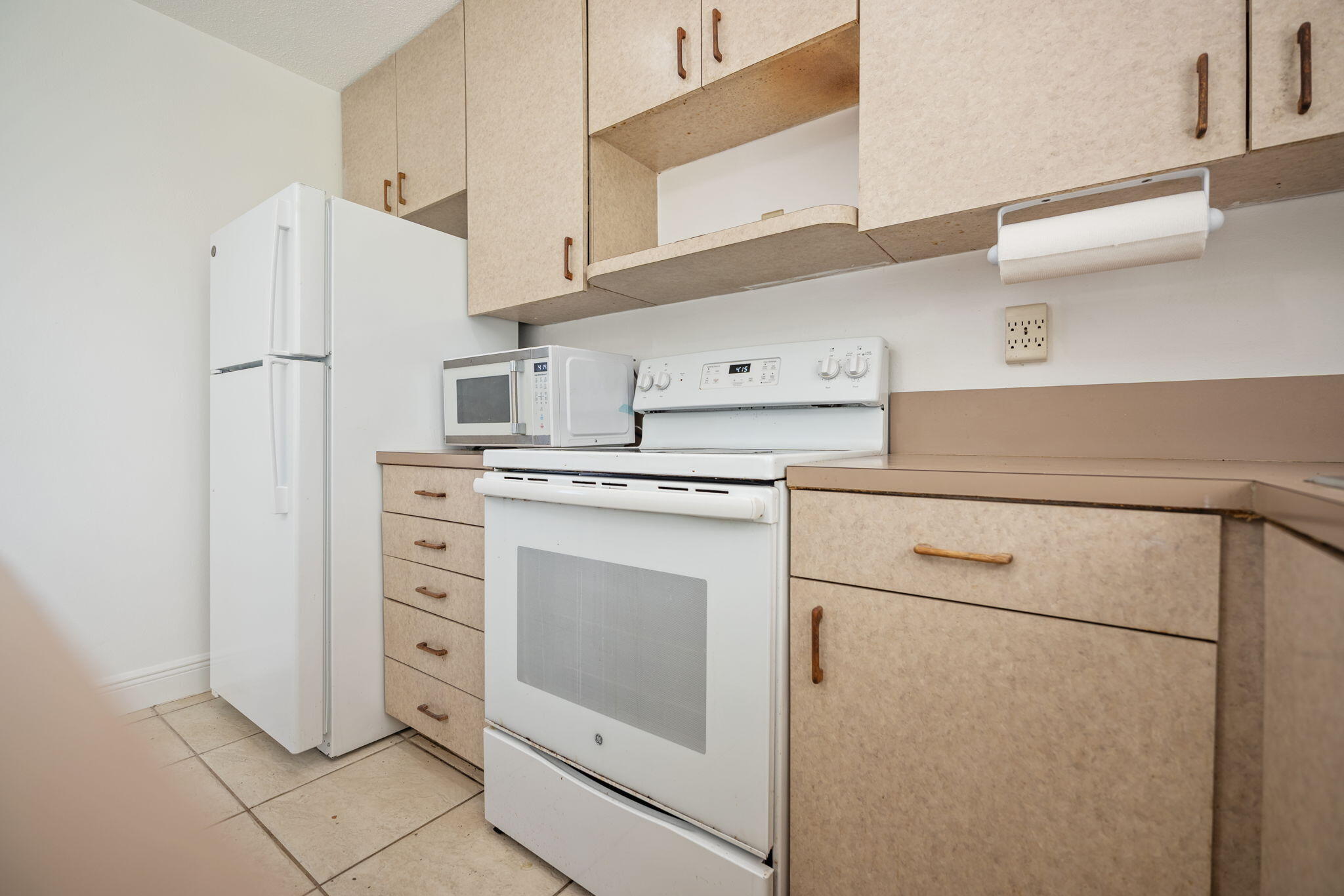 TAMARAC LAKES NORTH - Residential