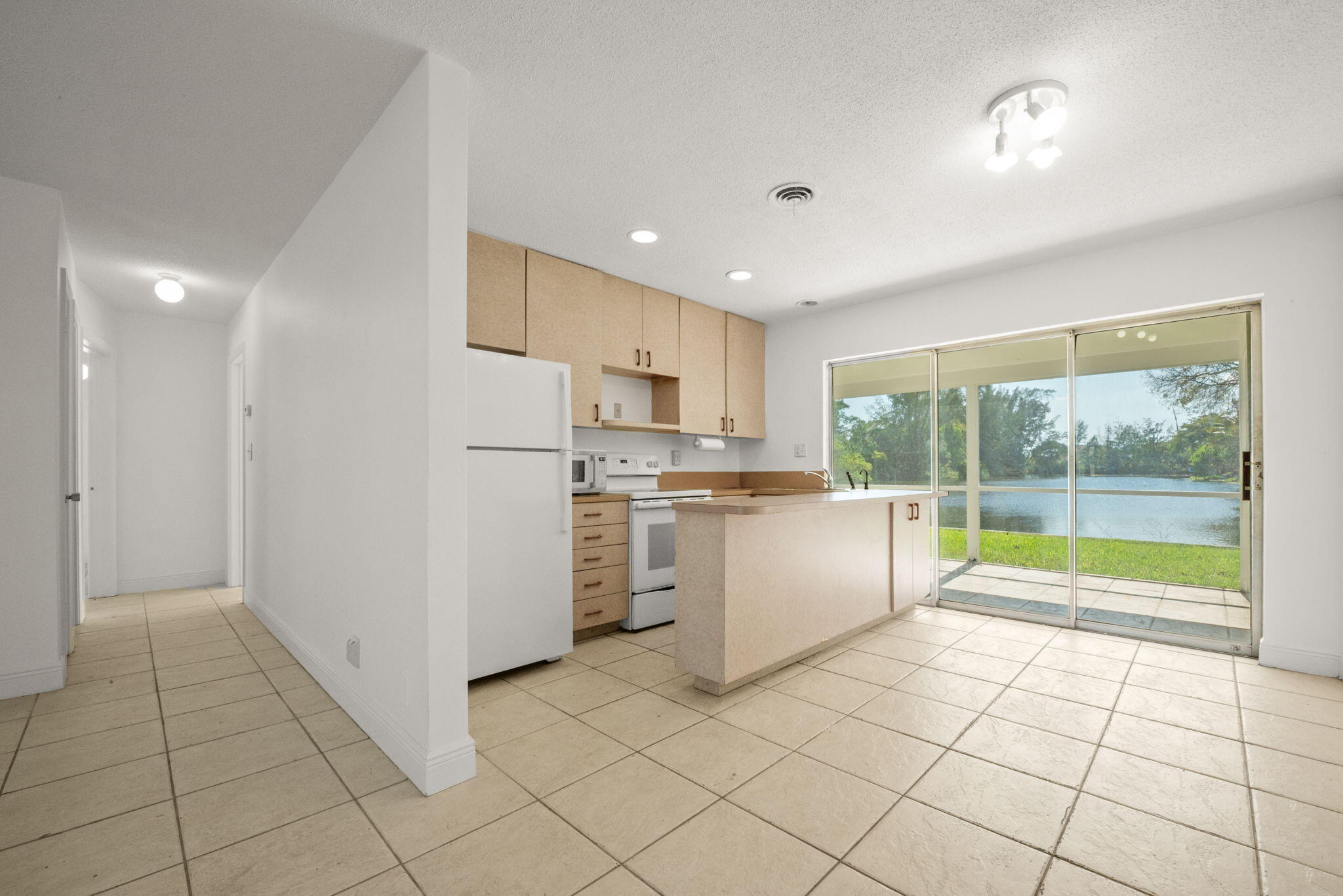 TAMARAC LAKES NORTH - Residential