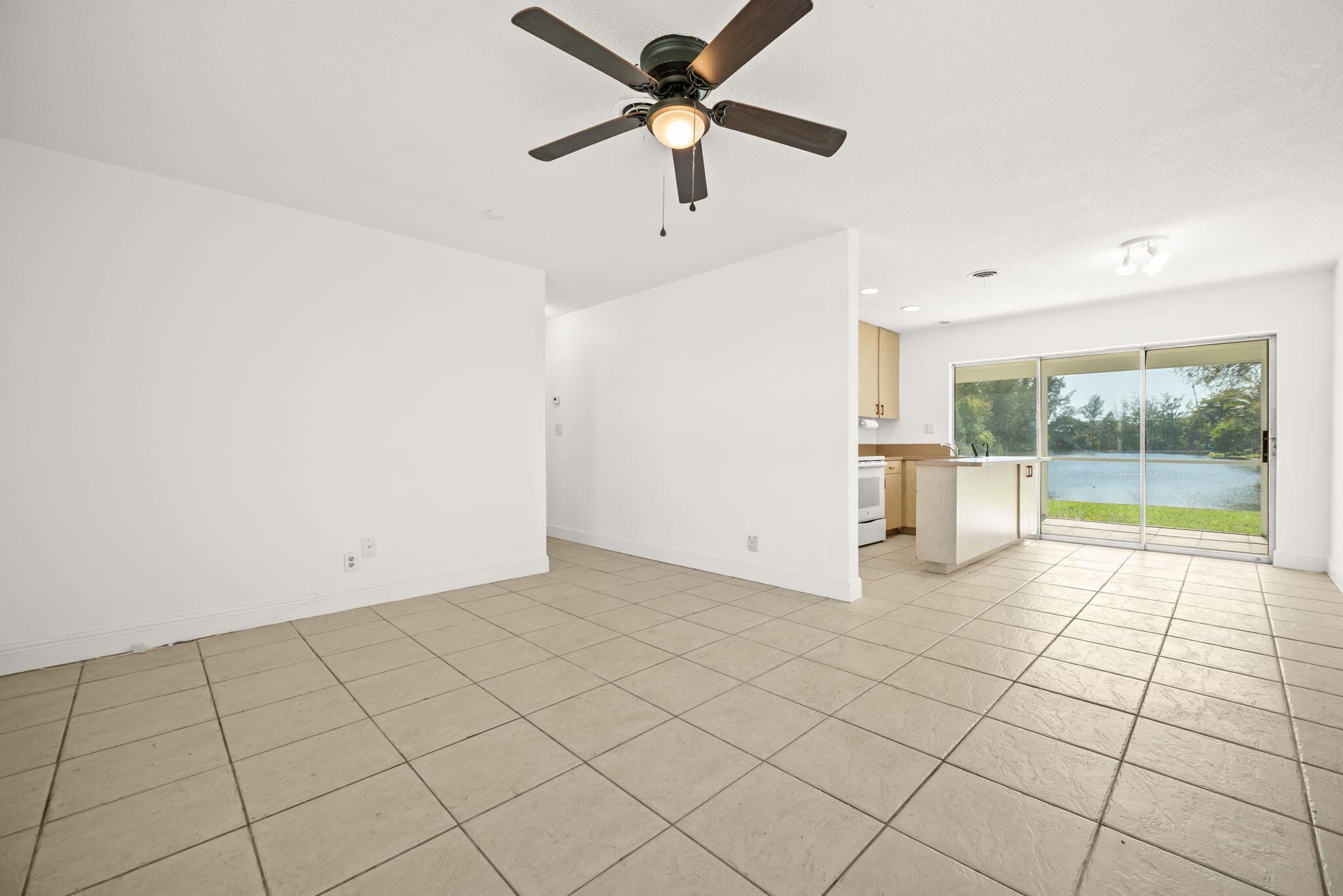 TAMARAC LAKES NORTH - Residential