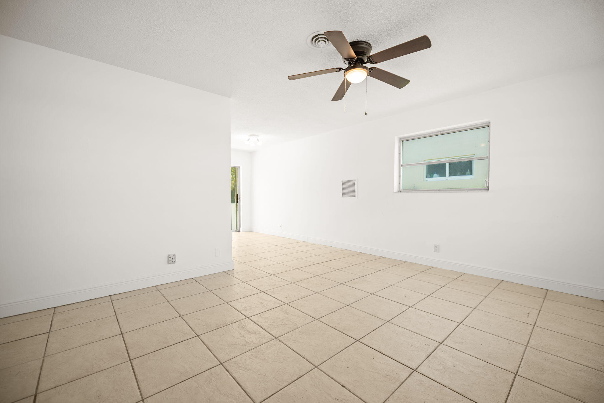 TAMARAC LAKES NORTH - Residential