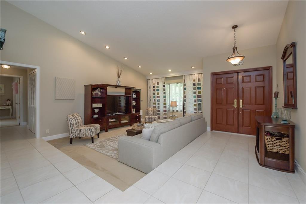 Cypress Glen 104-26 B - Residential