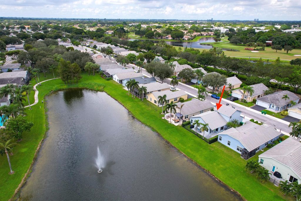 Photo of 8950 Lake Park Circle N, Davie, FL 33328 (MLS # R11134318)