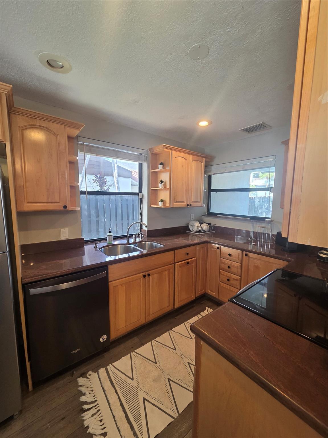 Sunrise 28-42 B - Residential Lease