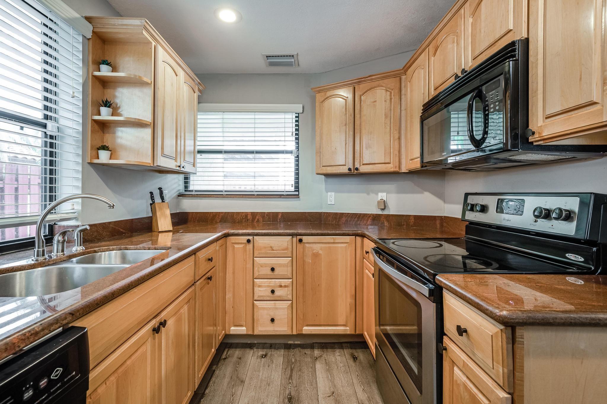 Sunrise 28-42 B - Residential Lease