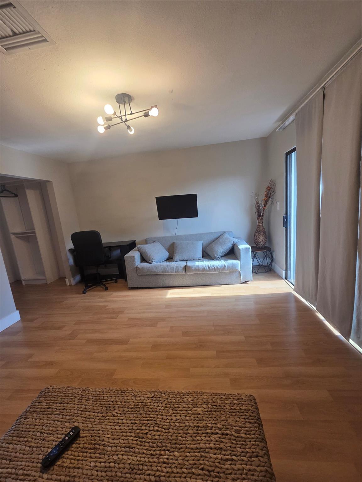 Sunrise 28-42 B - Residential Lease