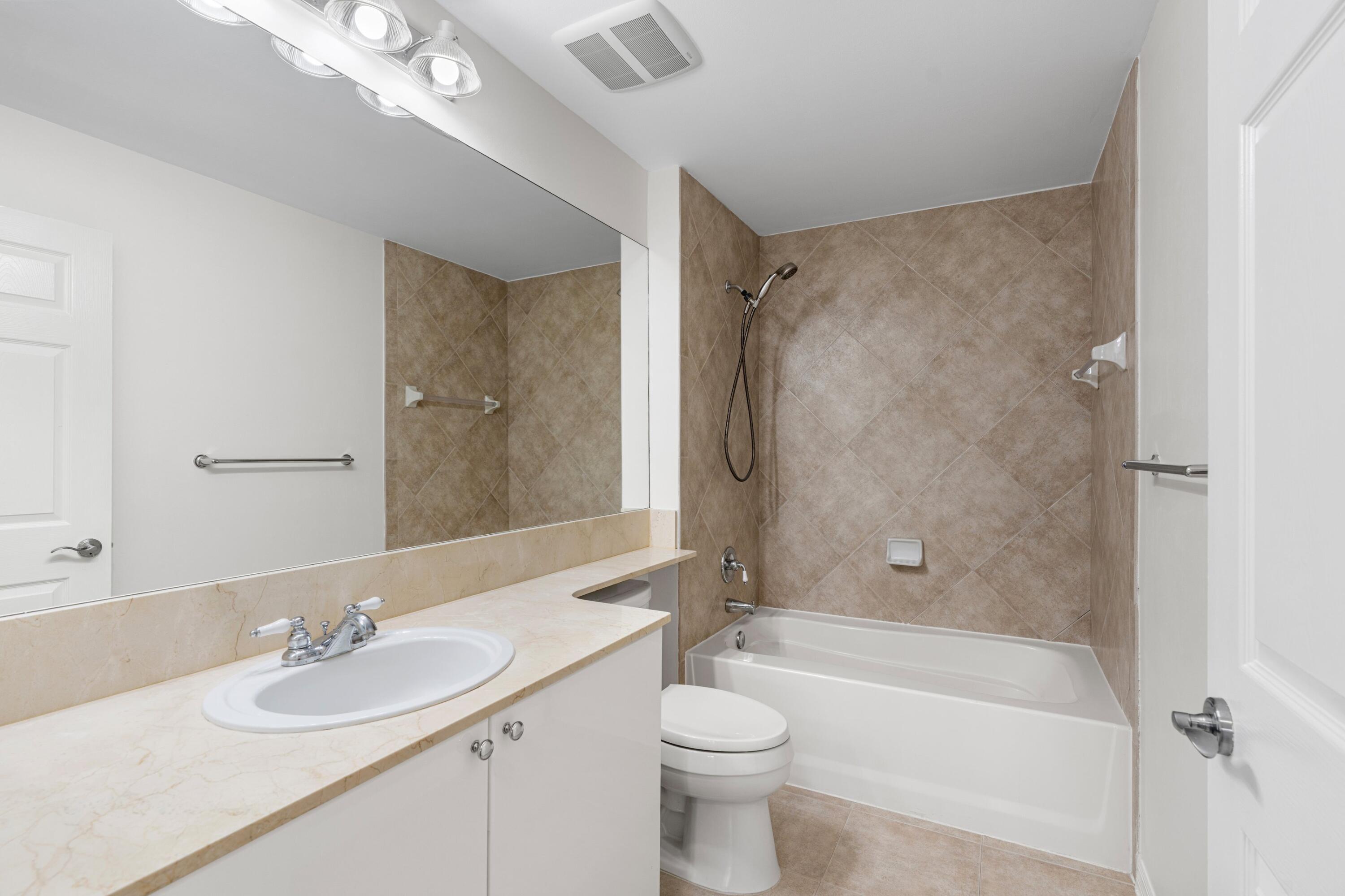 BOCA GRAND CONDO - Residential