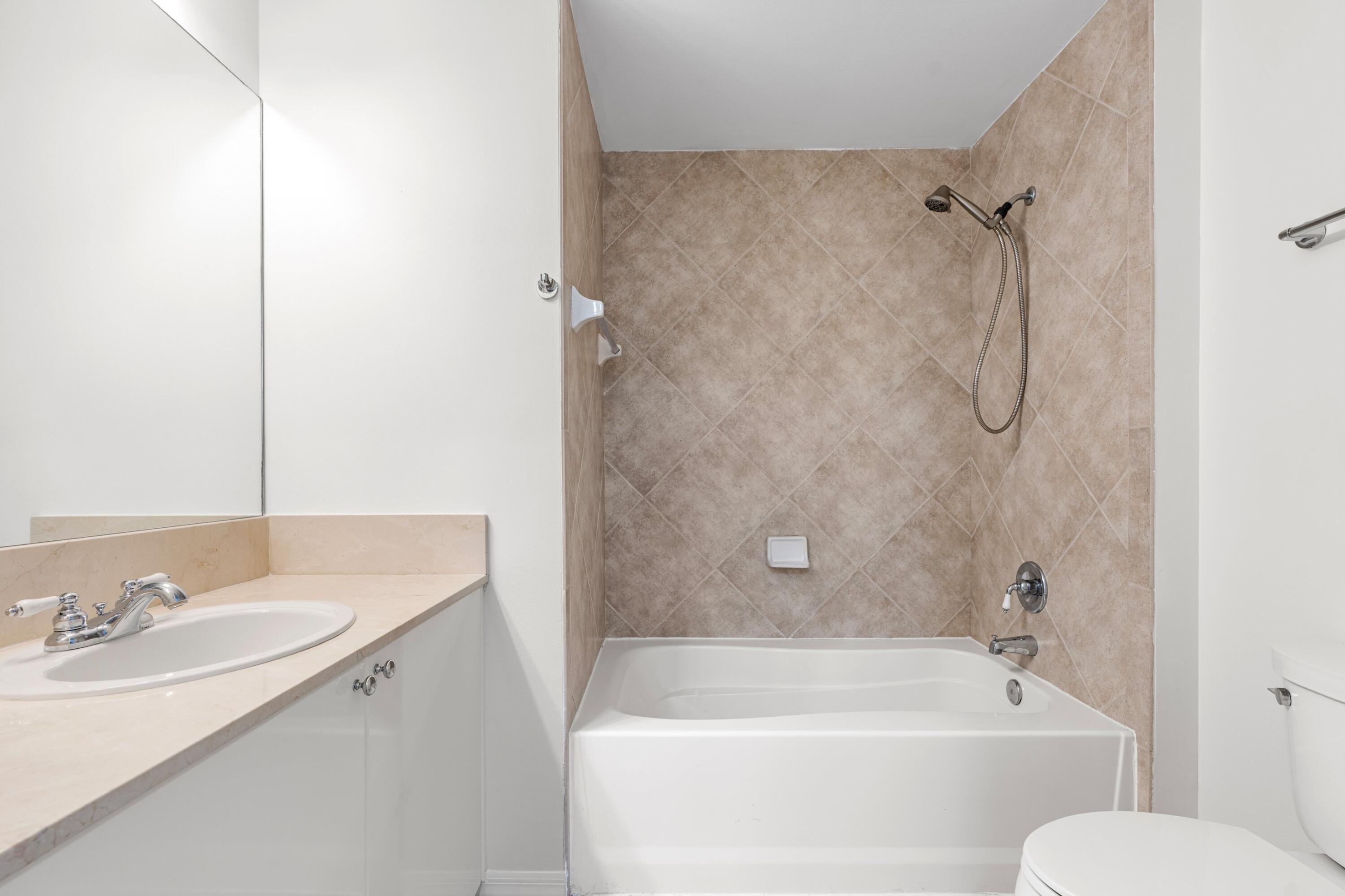 BOCA GRAND CONDO - Residential