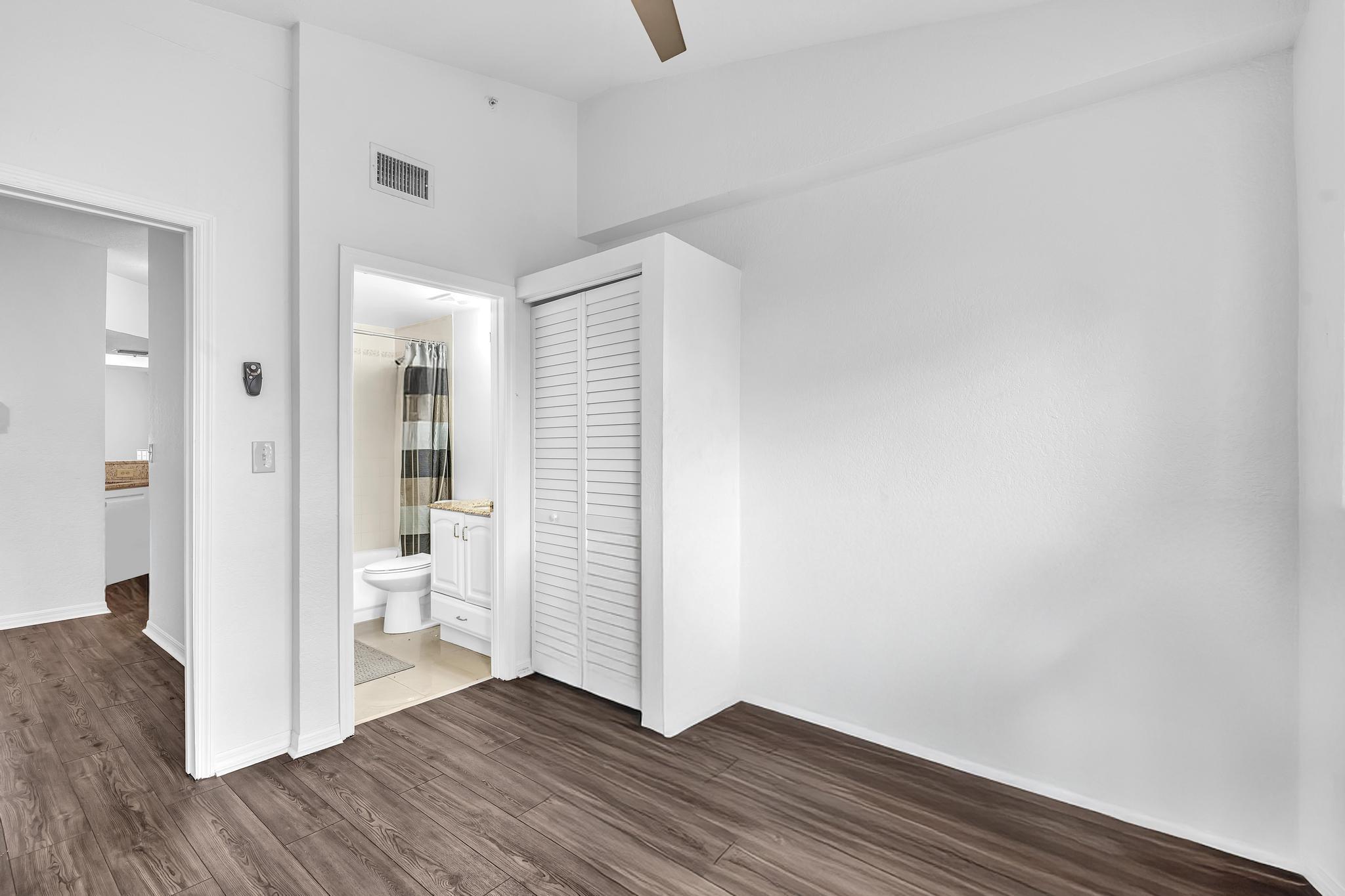 VILLAS DE TUSCANY CONDO - Residential