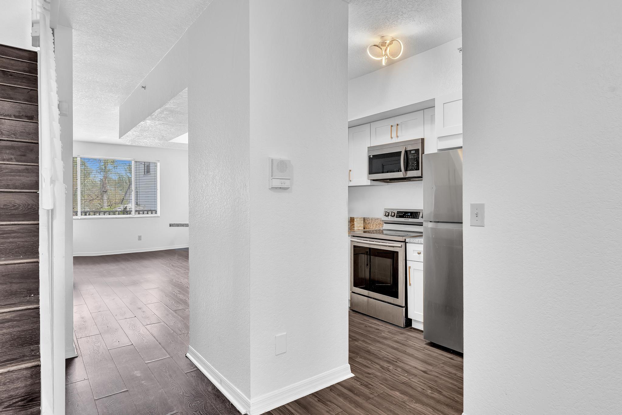 VILLAS DE TUSCANY CONDO - Residential